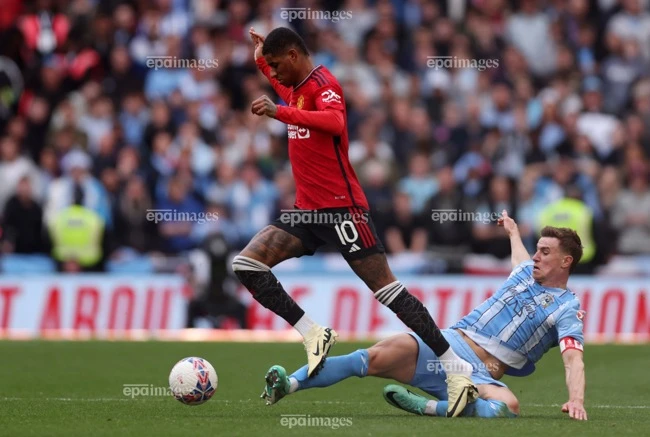 tro-lai-man-united-sai-lam-lon (1).jpg
