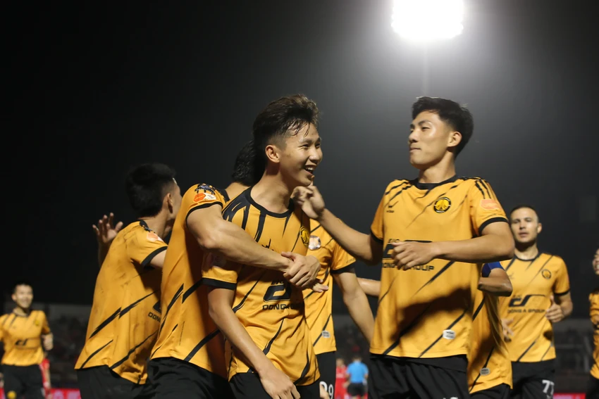 v-league-sau-tet-thanh-hoa-tu-chien-doi-dan-dau-viettel-quyet-rua-han (3).jpg