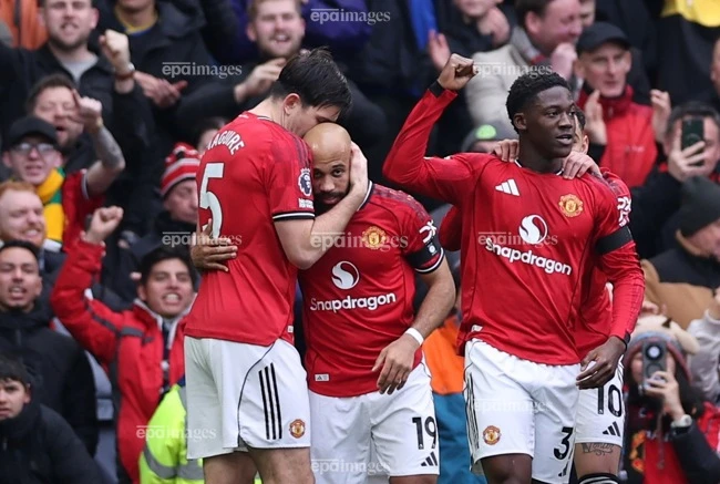 ly-do-man-united-giu-lai-maguire (2).jpg