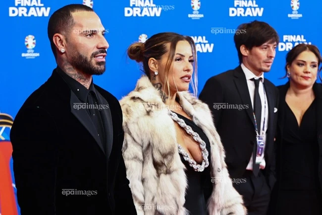 ronaldo-41-tuoi-van-mo-world-cup-dong-doi-he-lo-bi-mat-gay-choang(3).jpg