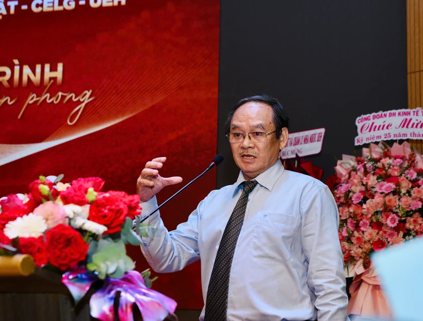 Lễ kỷ niệm 25 năm thành lập Khoa Luật UEH (10).jpg