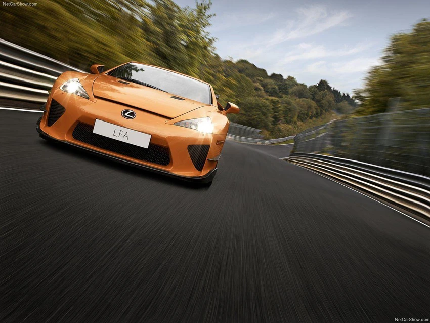 Khối lượng của LFA cực kỳ thấp. Ảnh: Hotcars Khối lượng của LFA cực kỳ thấp. Ảnh: Hotcars