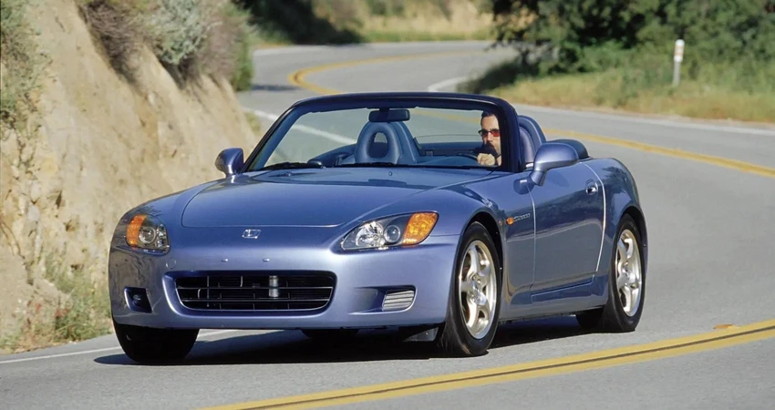 Honda S2000. Ảnh: Hotcars. Honda S2000. Ảnh: Hotcars.