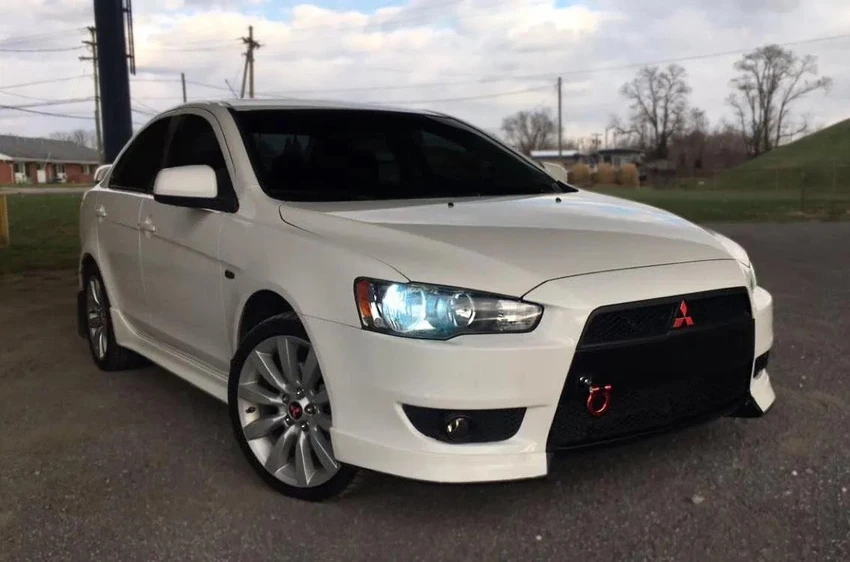 Mitsubishi Lancer GTS 2009. Ảnh: Hotcars. Mitsubishi Lancer GTS 2009. Ảnh: Hotcars.