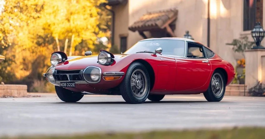 Toyota 2000GT đã gây ấn tượng với mọi người bởi vẻ đẹp tuyệt trần. Ảnh: Hotcars