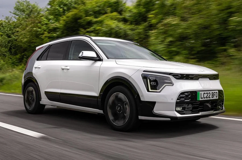Kia Niro 2 là chiếc xe trang bị tốt nhất. Ảnh: Aautocar.