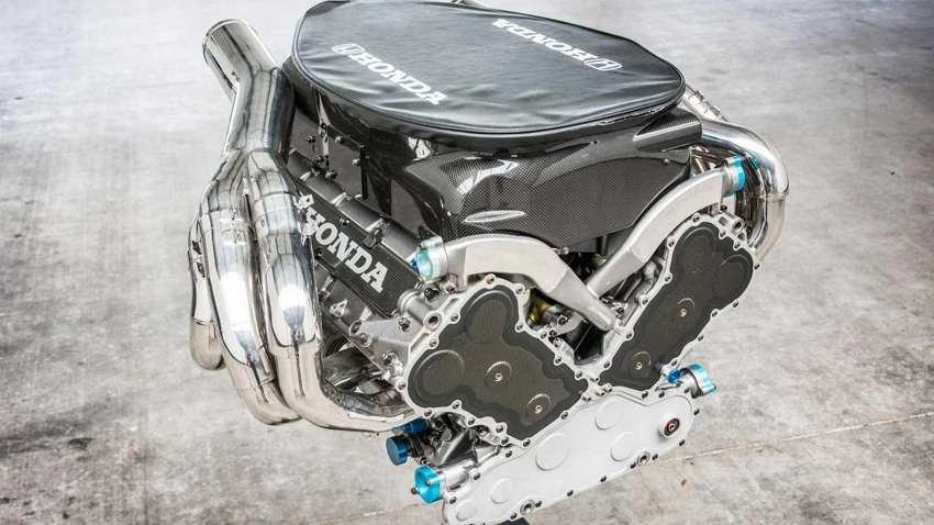 Honda V10 F1 Engine được bán với giá hơn 24.000 USD. Ảnh: Moto1. Honda V10 F1 Engine được bán với giá hơn 24.000 USD. Ảnh: Moto1.