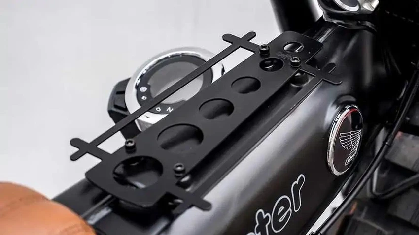 Một số chi tiết của xe đã được tùy chỉnh. Ảnh: Rideapart. Một số chi tiết của xe đã được tùy chỉnh. Ảnh: Rideapart.