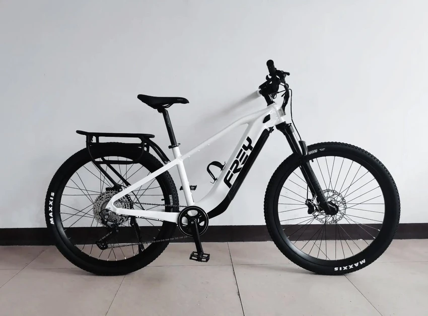 Frey Runner được trang bị bánh xe 29 inch hoặc 27,5 inch. Ảnh: Autoevolution.