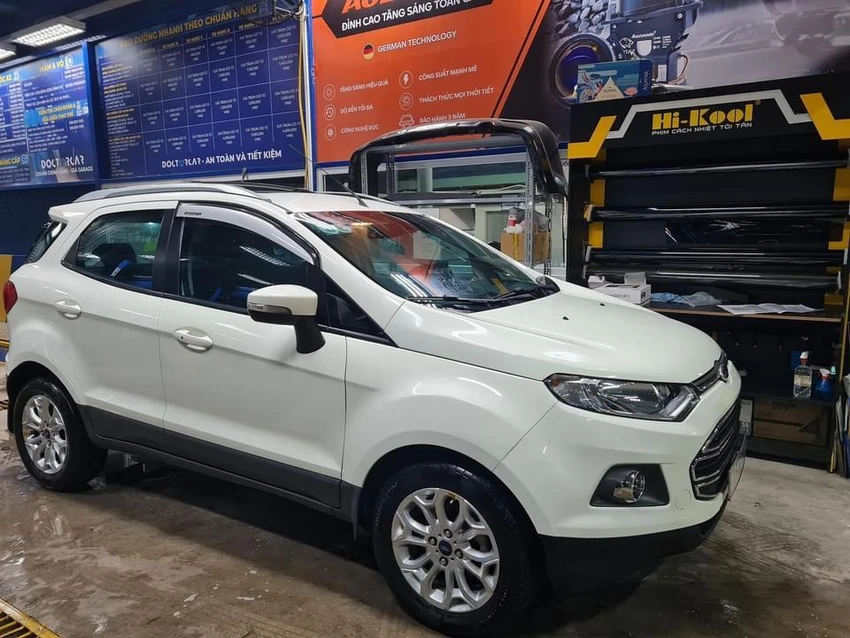 Lốp xe EV được thiết kế nhỏ và tròn. Ảnh: Phương Lê. Lốp xe EV được thiết kế nhỏ và tròn. Ảnh: Phương Lê.