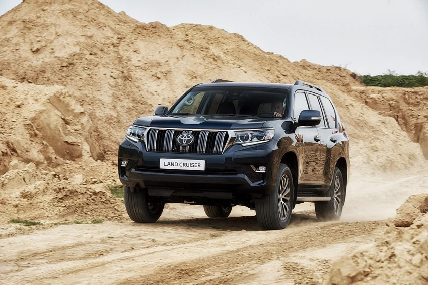 Xe Toyota chạy bằng động cơ diesel có thể chạy bằng nhiên liệu không hóa thạch HVO100. Ảnh: Carscoops. Xe Toyota chạy bằng động cơ diesel có thể chạy bằng nhiên liệu không hóa thạch HVO100. Ảnh: Carscoops.