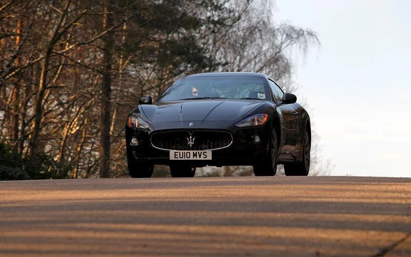 Maserati Granturismo với thiết kế Pininfarina và động cơ V8 4,7 lít. Ảnh: Autocar. Maserati Granturismo với thiết kế Pininfarina và động cơ V8 4,7 lít. Ảnh: Autocar.