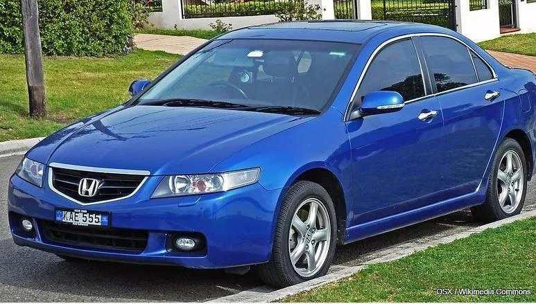 2003 Honda Accord. Ảnh: Slashgear. 2003 Honda Accord. Ảnh: Slashgear.