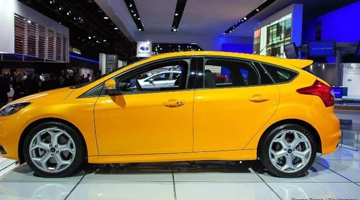 Ford Focus 2013 lỗi động cơ ngẫu nhiên. Ảnh: Slashgear. Ford Focus 2013 lỗi động cơ ngẫu nhiên. Ảnh: Slashgear.