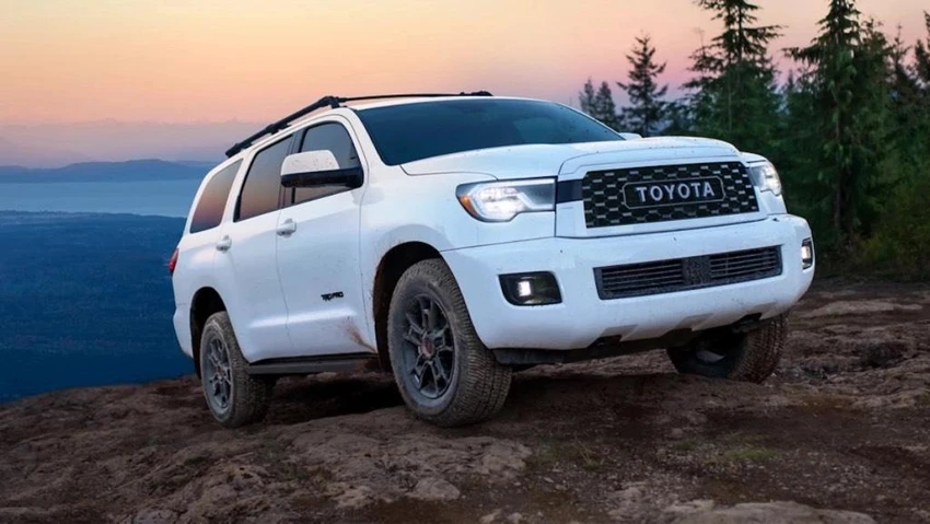 Sequoia là một mẫu SUV ba hàng ghế ấn tượng của thương hiệu Toyota. Ảnh: Motorbiscuit. Sequoia là một mẫu SUV ba hàng ghế ấn tượng của thương hiệu Toyota. Ảnh: Motorbiscuit.