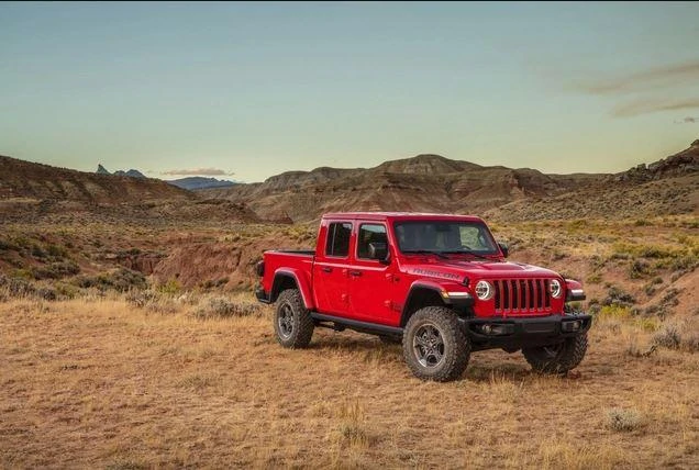 2022 Jeep Gladiator. Ảnh: Motorbiscuit. 2022 Jeep Gladiator. Ảnh: Motorbiscuit.