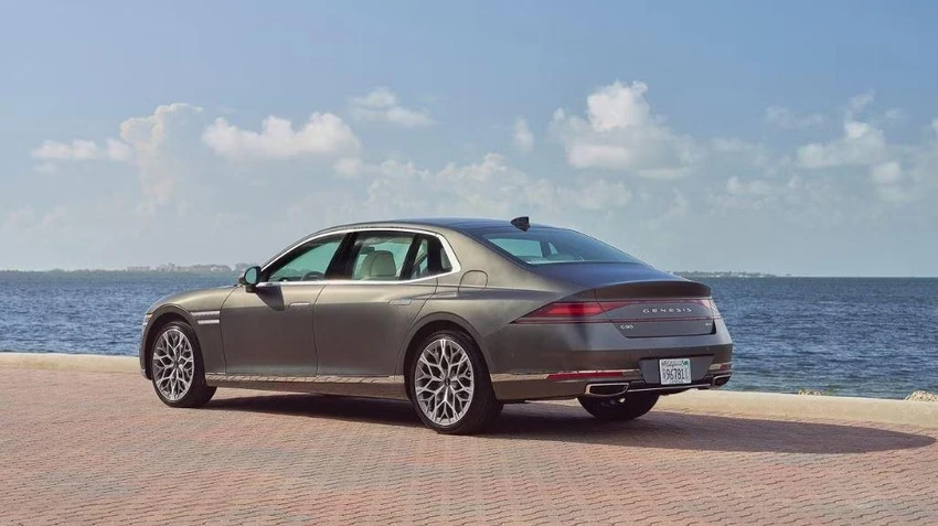 Genesis G90. Ảnh: Hotcars. Genesis G90. Ảnh: Hotcars.