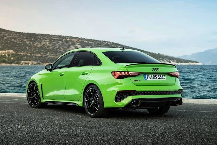 Màu xanh lá cây của Audi. Ảnh: Carbuzz. Màu xanh lá cây của Audi. Ảnh: Carbuzz.