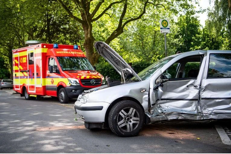 Rủi ro gia tăng khiến chi phí bảo hiểm cao hơn. Ảnh: Motorbiscuit.