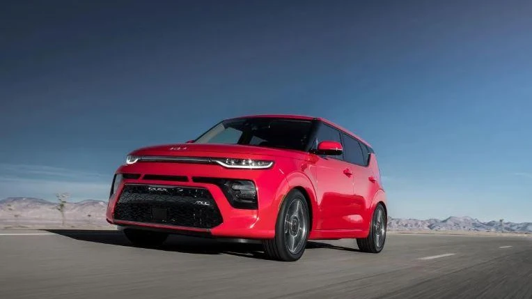 Kia Soul LX 2022 có giá khoảng20.505 đô la (tương đương 480 triệu đồng). Ảnh: Motorbiscuit. Kia Soul LX 2022 có giá khoảng20.505 đô la (tương đương 480 triệu đồng). Ảnh: Motorbiscuit.