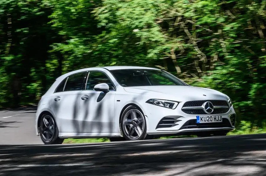 Volk swagen Arteon eHybrid. Ảnh: Autocar. Volk swagen Arteon eHybrid. Ảnh: Autocar.