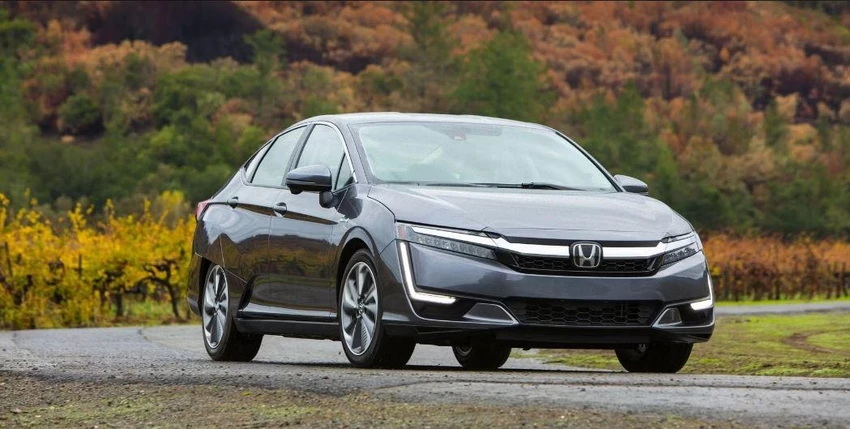 Honda Clarity plug-in hybrid. Ảnh: Hotcars. Honda Clarity plug-in hybrid. Ảnh: Hotcars.