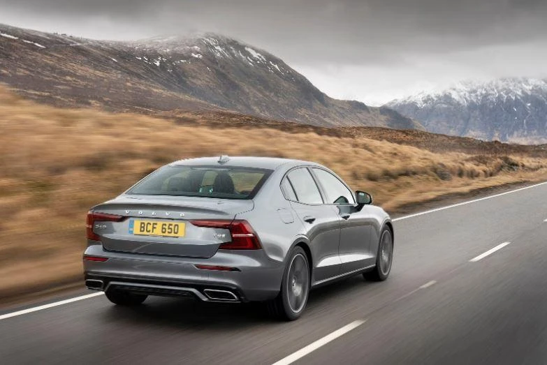 Volvo S60 Recharge. Ảnh: Hotcars. Volvo S60 Recharge. Ảnh: Hotcars.