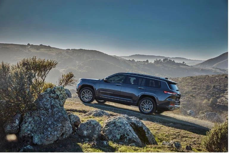 Xe Jeep Grand Cherokee L. Ảnh: Motorbiscuit. Xe Jeep Grand Cherokee L. Ảnh: Motorbiscuit.