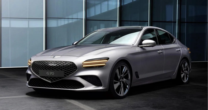 Genesis G70. Ảnh: Hotcars. Genesis G70. Ảnh: Hotcars.