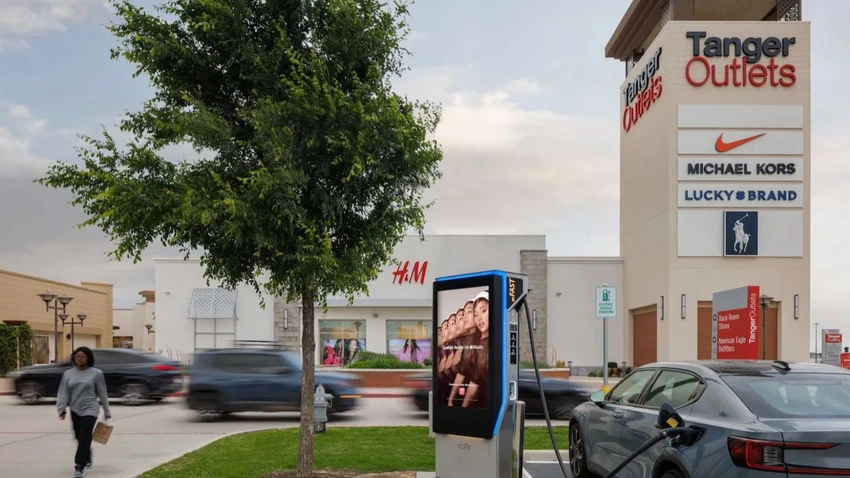 Volta có mạng lưới bộ sạc EV miễn phí lớn nhất ở Mỹ. Ảnh: Motorbiscuit. Volta có mạng lưới bộ sạc EV miễn phí lớn nhất ở Mỹ. Ảnh: Motorbiscuit.