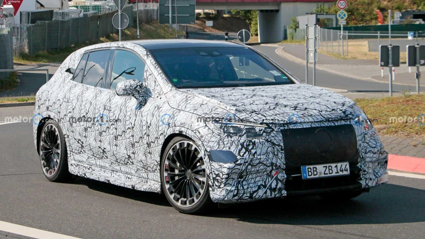 Mercedes-Benz EQE SUV 2023. Ảnh: Moto1. Mercedes-Benz EQE SUV 2023. Ảnh: Moto1.