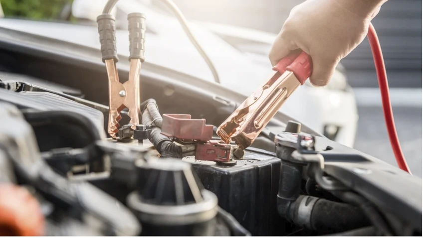 Bạn cần biết cách khởi động xe. Ảnh: Motorbiscuit. Bạn cần biết cách khởi động xe. Ảnh: Motorbiscuit.
