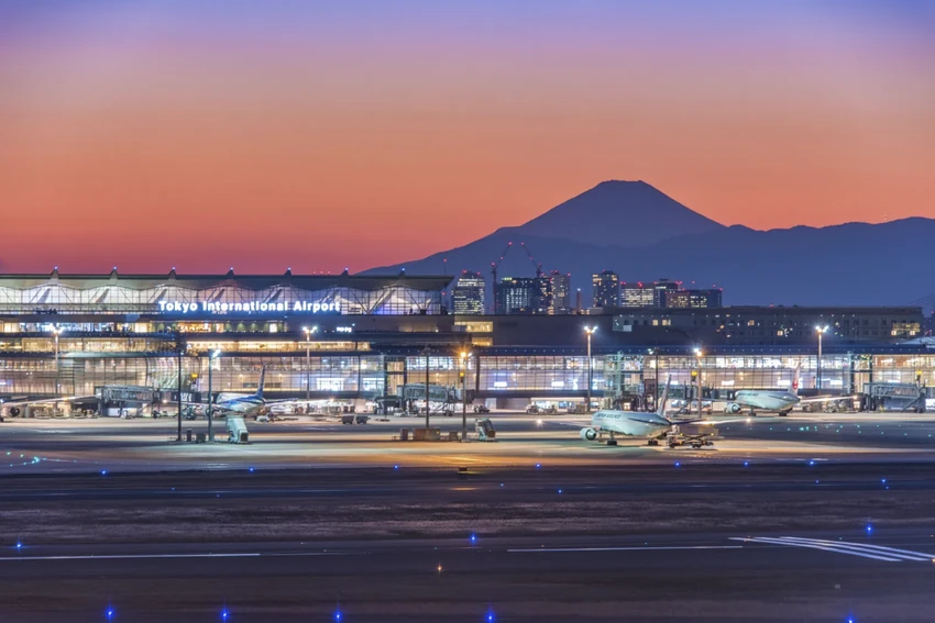 Hình ảnh Getty của sân bay Haneda. Ảnh: Cntraveler. Hình ảnh Getty của sân bay Haneda. Ảnh: Cntraveler.