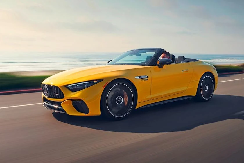 Mercedes-AMG SL 63 Roadster. Ảnh: Carbuzz. Mercedes-AMG SL 63 Roadster. Ảnh: Carbuzz.