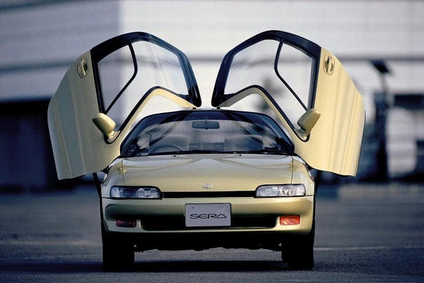 Toyota Cera. Ảnh: Carbuzz. Toyota Cera. Ảnh: Carbuzz.
