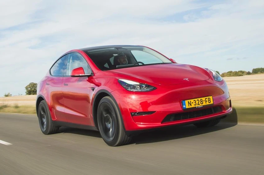 Tesla Model Y. Ảnh: Hotcars. Tesla Model Y. Ảnh: Hotcars.