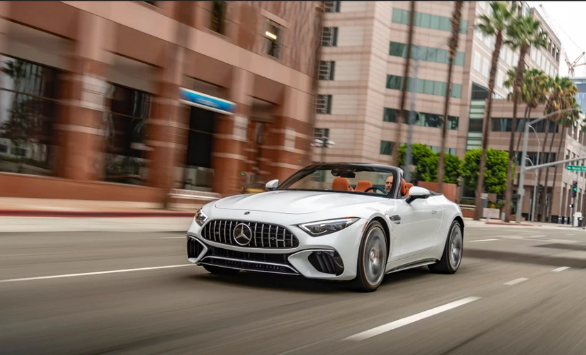 Mercedes-AMG SL 2023. Ảnh: Hotcars. Mercedes-AMG SL 2023. Ảnh: Hotcars.