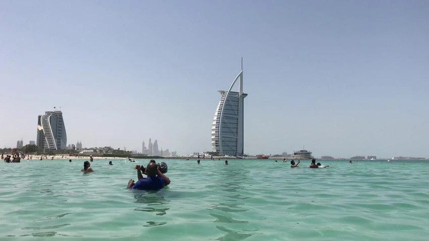 Bãi biển JBR. Ảnh: Thetravel. Bãi biển JBR. Ảnh: Thetravel.