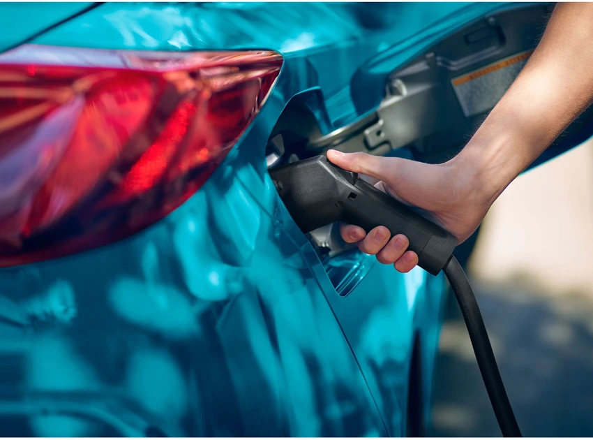 Toyota Prius Prime. Ảnh: Motorbiscit.