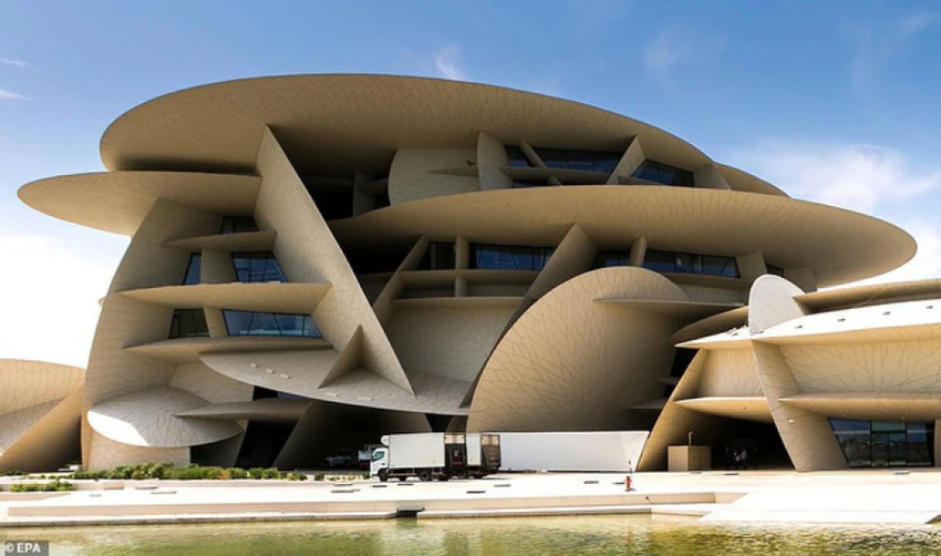 Thăm quan Bảo tàng Quốc gia Qatar. Ảnh: Thetravel. Thăm quan Bảo tàng Quốc gia Qatar. Ảnh: Thetravel.