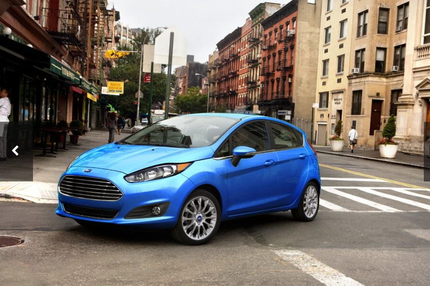 Ford Fiesta 2017 có nội thất rộng rãi đến bất ngờ đối với một chiếc xe cỡ nhỏ như vậy. Ảnh: Motorbiscuit. Ford Fiesta 2017 có nội thất rộng rãi đến bất ngờ đối với một chiếc xe cỡ nhỏ như vậy. Ảnh: Motorbiscuit.