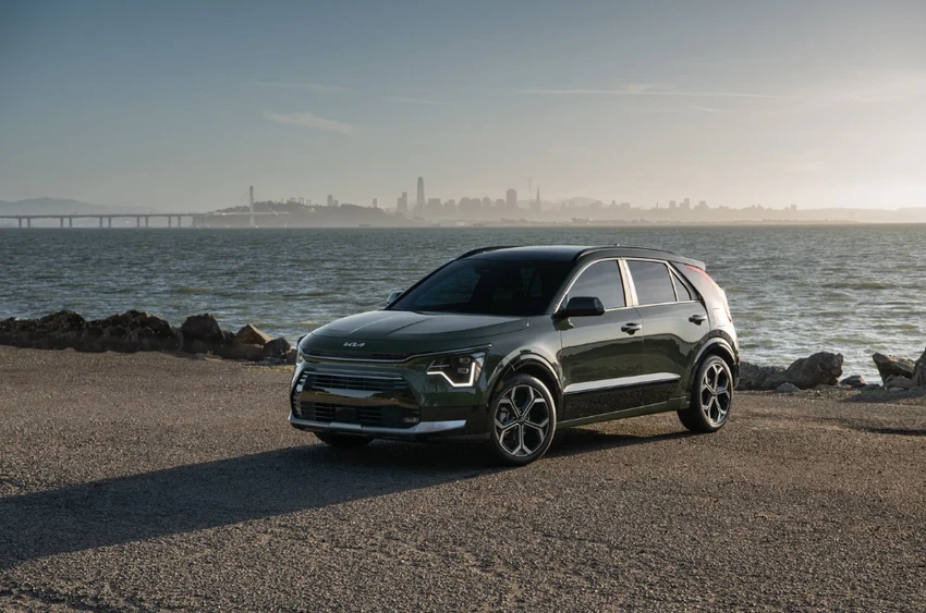 Kia Niro là một chiếc xe thú vị và tiết kiệm nhiên liệu tốt. Ảnh: Motorbiscuit. Kia Niro là một chiếc xe thú vị và tiết kiệm nhiên liệu tốt. Ảnh: Motorbiscuit.