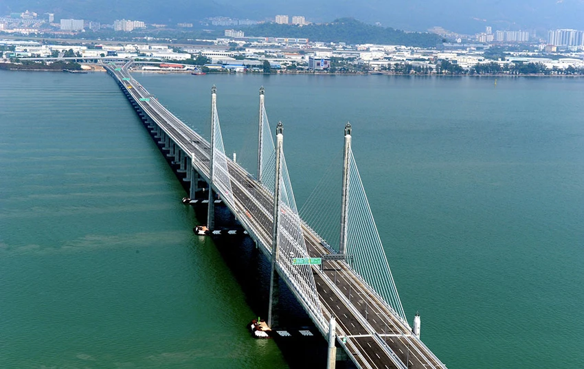 Cầu Penang, Malaysia 13 km