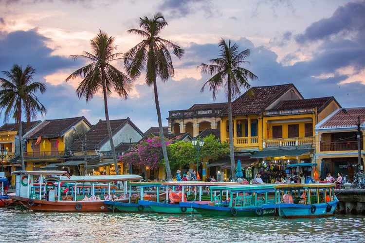 Hội An lọt top 25 thành phố đẹp nhất thế giới. Ảnh: Travel + Leisure. Hội An lọt top 25 thành phố đẹp nhất thế giới. Ảnh: Travel + Leisure.