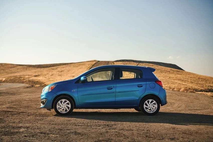 Mitsubishi Mirage là chiếc ô tô mới rẻ nhất mà bạn có thể mua ở Mỹ. Ảnh: Motorbiscuit. Mitsubishi Mirage là chiếc ô tô mới rẻ nhất mà bạn có thể mua ở Mỹ. Ảnh: Motorbiscuit.