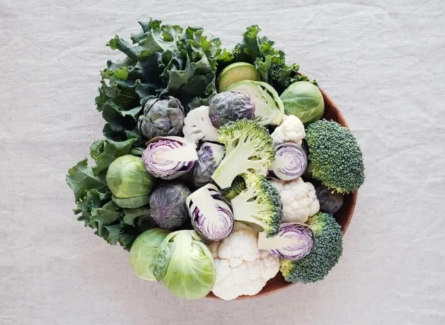 Ăn các loại rau họ cải rất tốt cho sức khỏe tim mạch. Ảnh: Eat Thit, Not That. Ăn các loại rau họ cải rất tốt cho sức khỏe tim mạch. Ảnh: Eat Thit, Not That.