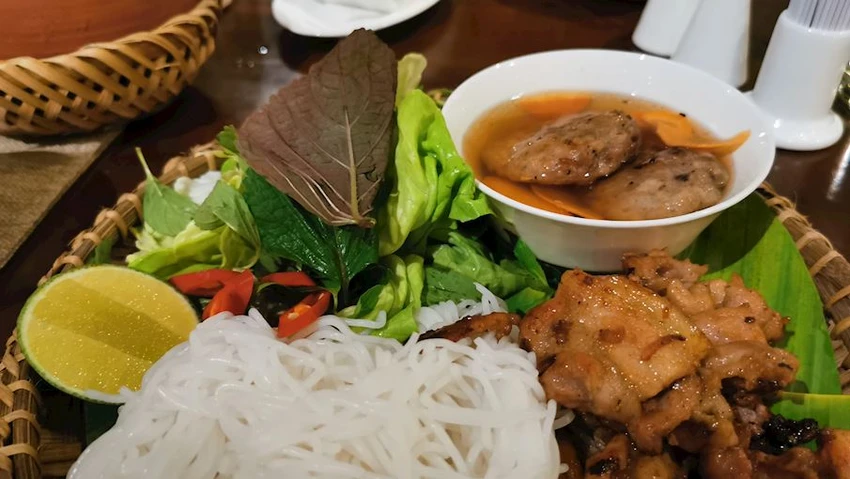 Bún chả là món được nhiều khách du lịch yêu thích và lựa chọn. Ảnh: Tasteatlas. Bún chả là món được nhiều khách du lịch yêu thích và lựa chọn. Ảnh: Tasteatlas.