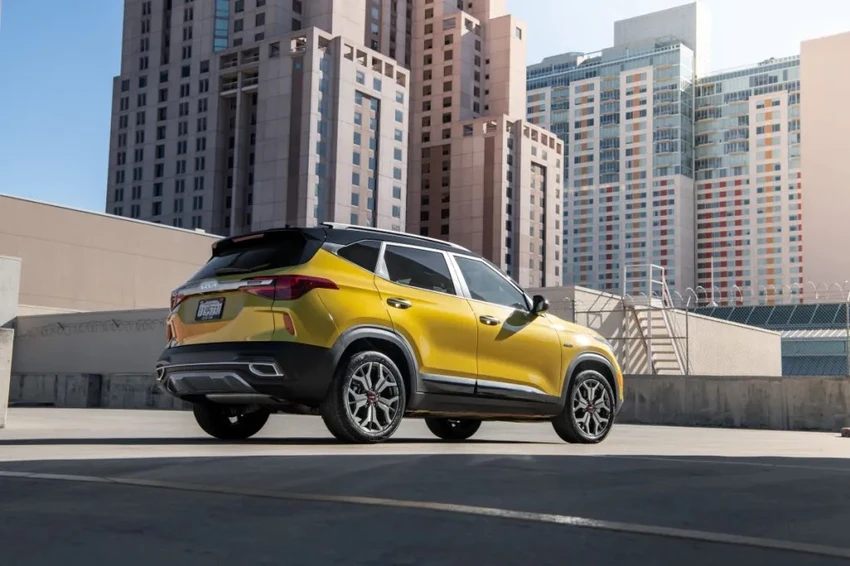 Kia Seltos S 2023 với mức giá 26.228 USD. Ảnh: Motorbiscuit. Kia Seltos S 2023 với mức giá 26.228 USD. Ảnh: Motorbiscuit.