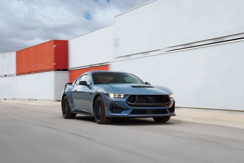 Ford Mustang có thể là chiếc xe nổi tiếng nhất trong số những chiếc xe có chủ đề động vật này. Ảnh: Motorbiscuit. Ford Mustang có thể là chiếc xe nổi tiếng nhất trong số những chiếc xe có chủ đề động vật này. Ảnh: Motorbiscuit.