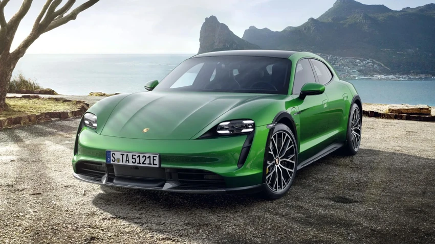 Porsche Taycan Turbo S 2023. Ảnh: Hotcars.